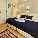 Boutique 2* דליאן
