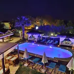 Boutique 2* דליאן